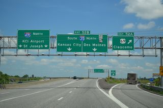 Exits 52A and 52B depart from I-435 north simultaneously as the beltway reduces to four overall lanes. U.S. 69 combines with I-35 north through Liberty. Route 110 (Chicago-Kansas City Expressway) also overlaps with I-35 north from I-435.