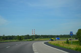 Interstate 635 turns westward alongside Argosy Casino Parkway toward Quindaro Bend on the Missouri River.