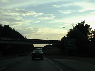 MS 18 (Robinson Road) angles 0.82 miles southwest from U.S. 80 and MS 476 to a six-ramp parclo interchange with I-20 at Exit 40.