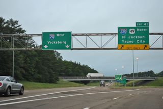 Interstate 220 comprises a 10.91 mile long loop north to I-55 at Ridgeland. 