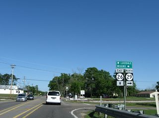 Magnolia Drive leads MS 29 north from a loop ramp at MS 26, 0.75 miles through Downtown Wiggins to Hatten Avenue east. MS 29 angles northeast along Parkway Drive from Wiggins to Flint Creek Water Park and De Soto National Forest.