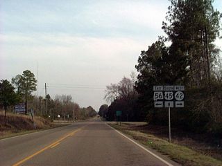 U.S. 45 south at MS 42 prior to four lane expansion. MS 42 formerly followed Kennedy Street southwest into State Line. No longer signed, the state route east connects with Alabama State Route 56 to Chatom.