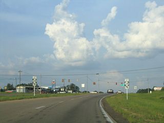 MS 28 continues 5.7 miles southeast from MS 29 at Soso to conclude at U.S. 84 near the rural community of Calhoun.