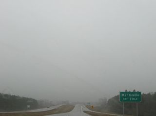 MS 27 was realigned westward from the Monticello town center and a short overlap with then-U.S. 84 along Broad Street (MS 184) in the early 2000s.