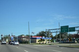 Pascagoula Street heads south 1.94 miles through Downtown Pascagoula to Beach Boulevard along Mississippi Sound. Magnolia Street parallels Pascagoula Street to the west.