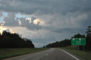 MS 15 south combines with MS 198 east for 2.10 miles from Beaumont to a folded diamond interchange with U.S. 98.
