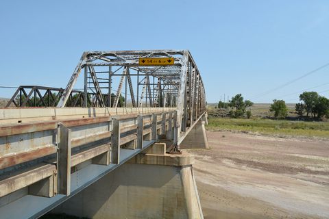 Old Highway 10 - Powder River Bridge