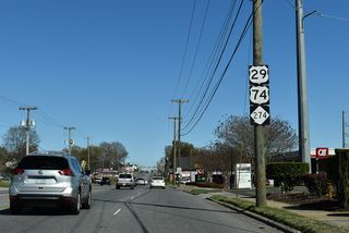 NC 274 overlaps with U.S. 29/74 (Franklin Boulevard) for 2.13 miles to Downtown Gastonia.