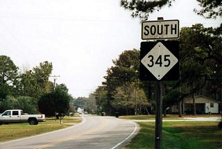 NC 345 northbound in Wanchese