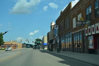 Main Street east in Downtown Valley City.