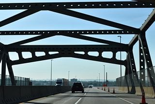 Interstate 78 east crosses the Hudson County line near the midpoint of the Newark Bay Bridge.
