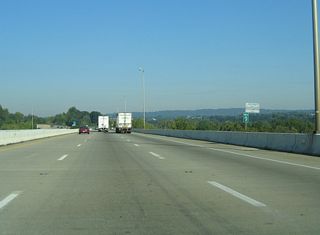 Midway across the Delaware River, I-78 enters both Williams Township and Northampton County, Pennsylvania.
