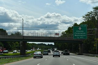 The lane gained from U.S. 22 west defaults onto Exit 17 for Route 31 north to High Bridge, Glen Gardner and Hampton.