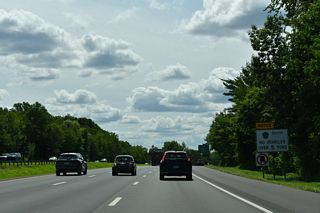 South from Exit 40, CR 531 (Hillcrest Road) runs across Watchung to North Plainfield, Plainfield and South Plainfield Township.