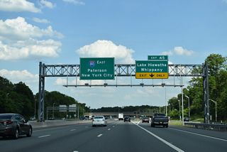 The community of Lake Hiawatha lies north of U.S. 46 and east of Boonton Reservoir. Whippany lies at the cross roads of Morris County Route 511 (Parsippany Road) and Route 10.