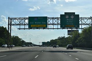 Two lanes depart Interstate 80 westbound for the directional ramps to Route 23 north to Butler, Route 23 south to Verona, and U.S. 46 to North Caldwell and Little Falls.