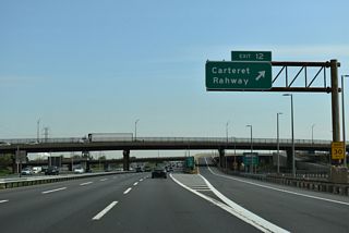 Roosevelt Avenue (CR 602) passes over Interstate 95 at Exit 12 for Rahway and Carteret. Roosevelt Avenue links Carteret and I-95 with Middlesex County Route 514 (Woodbridge Road) and U.S. 1/9 at Rahway.