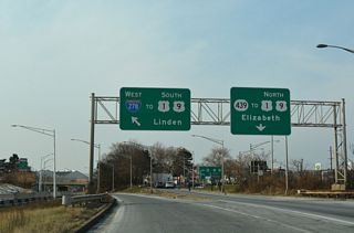 The entrance ramp from I-95 (NJ Turnpike) to Interstate 278 west includes a connector to Route 439 (Bayway Avenue) at Brunswick Avenue (CR 616).