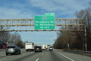 County Route 511 (Parsippany Road) heads north from Whippany to meet I-287 at Exit 40 by Lake Parsippany in 0.75 miles.