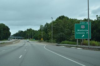 U.S. 202 stays east of Interstate 287 to Lincoln Park before turning north again alongside Route 23 through Wayne Township. The two routes meet again in 11 miles.
