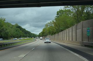 Phelps Road spans Interstate 287 at mile marker 62 near the Mahwah Township line.