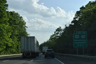 Exit 22 from I-287 south defaults onto U.S. 202/206 north in Bedminster Township. A U-turn at River Road is required to access southbound to Pluckemin.