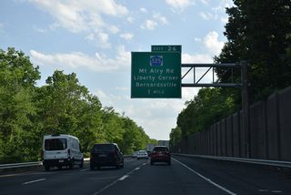 Interstate 287 passes Bernardsville to the east ahead of Exit 26 to County Route 525 (Mount Airy Road).