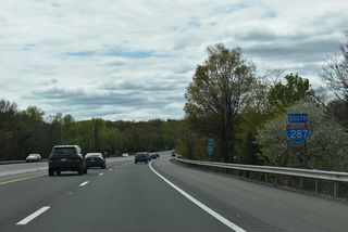 Interstate 287 parallels a New York, Susquehanna and Western (NYS&W) Railway line west from the Franklin Avenue (CR 84) underpass to Exit 59.