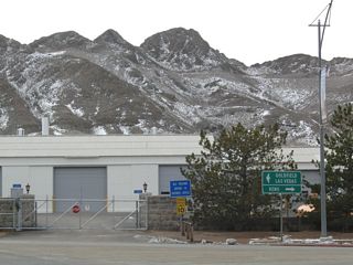 U.S. 95 (Erie Street) south travels to Goldfield and Las Vegas. U.S. 95 north joins U.S. 6 west to Downtown Tonopah.