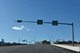 Traffic partitions at the DDI (Exit 20) with Horizon Drive.