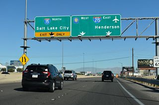 A slip ramp links the c/d roadway at Exit 33 north of Blue Diamond Road with I-15 ahead of the ramp partition for I-215 east and CC-215 west.