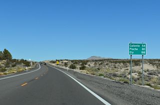 Distance sign posted ahead of Richardville Road.