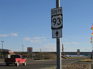 Business Loop I-80 east in Wells reconnects with I-80 south from Sixth Street alongside U.S. 93 (Great Basin Highway).