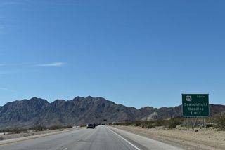 A diamond interchange joins U.S. 93 Business (Boulder City Parkway) with SR 173 (Veterans Memorial Highway) south to U.S. 95 in one mile.