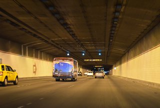 The airport tunnel was constructed under runways 08L/26R and 08R/26L2 between 1993 and 1994.