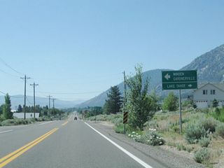 Southbound Nevada 206 (Foothill Road) at the junction with Nevada 207 in Mottsville.