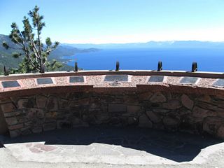 An interpretive kiosk was placed at the Lake Tahoe Scenic Overlook along SR 431 in 1961 to provide the names and elevations of nearby mountain peaks and points of interest.