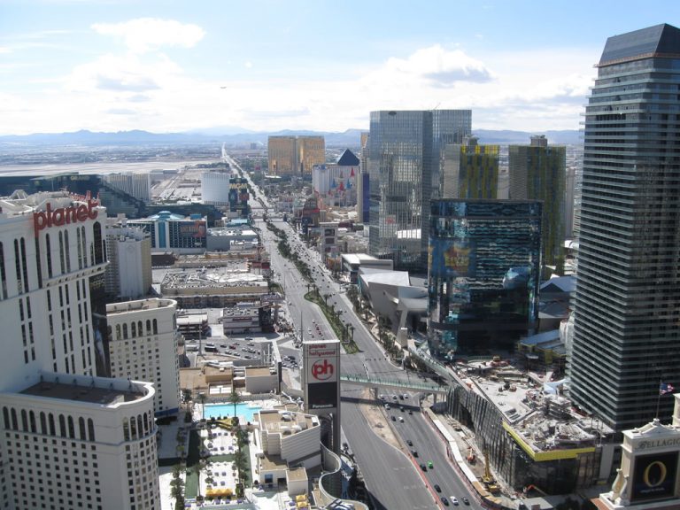 Las Vegas Strip south of Eiffel Tower