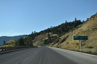 A 6% downgrade ensues beyond Siskiyou Mountain Summit along Interstate 5 north.