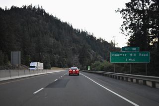 Interstate 5 northbound next meets Boomer Hill Road at a diamond interchange (Exit 110).