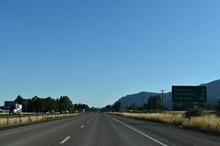 This distance sign for Creswell and Springfield precedes the modified diamond interchange (Exit 176) with Saginaw Road.
