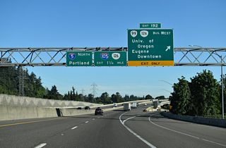 Interstate 5 north at the separation with Oregon Route 99 leading west into Eugene. Interstate 5 north at the separation with Oregon Route 99 leading west into Eugene.