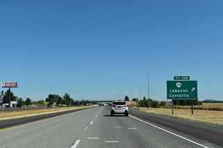 East from the six-ramp parclo interchange at Exit 228, OR 34 (Corvalis-Lebanon Highway) continues 7.9 miles to U.S. 20 (Main Street) in the city of Lebanon.