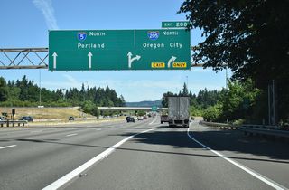 Initially heading east, I-205 bends north and passes through West Linn, Oregon City, and Gladstone before reaching east Portland. It rejoins I-5 north of Vancouver, Washington.
