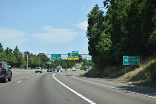Interstate 5 northbound reaches Multnomah County and the Portland city limits at Exit 294.