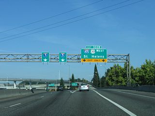 I-405/U.S. 30 cross the Willamette River on the double decked Fremont Bridge southwest between Exit 302 B and the former I-505 freeway spur to Yeon Avenue. U.S. 30 heads through the industrial district on Yeon Avenue, eventually turning northwest along the Columbia River to the Columbia County seat of St. Helens.