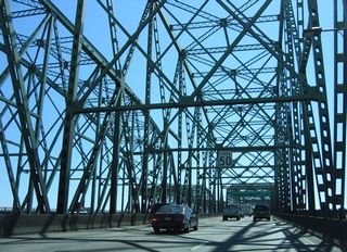 Entering Oregon, Interstate 5 southbound advances with three lanes on the Interstate Bridge. Speed limits are just 50 mph across the draw bridge that opened in 1958.