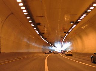 No lane changes are allowed along Sunset Highway from within the Vista Ridge Tunnel east to Interstate 405.
