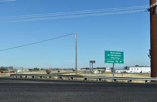 Jordan Road continues south from Exit 180 into the farm lands of western Umatilla County.