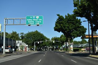 The entrance ramp for I-105/OR 126 east separates from OR 99/126 Business (6th Avenue) west of Lincoln Street. I-105 heads north to Delta Highway (OR 132) near Valley River Center mall and east to I-5 at the Springfield city line.